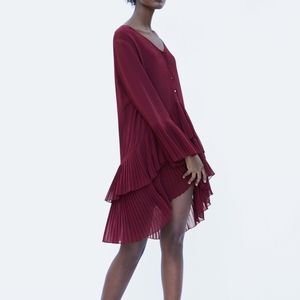 Zara burgandy long sleeve pleated ruffle blouse dress